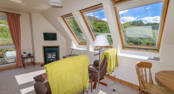 Barn Cottage lounge & diner