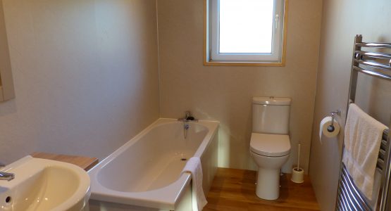 Barr-beithe Lower Bathroom Bathroom in Barr-beithe Lower with heated towel rail, bath, built in basin and wc